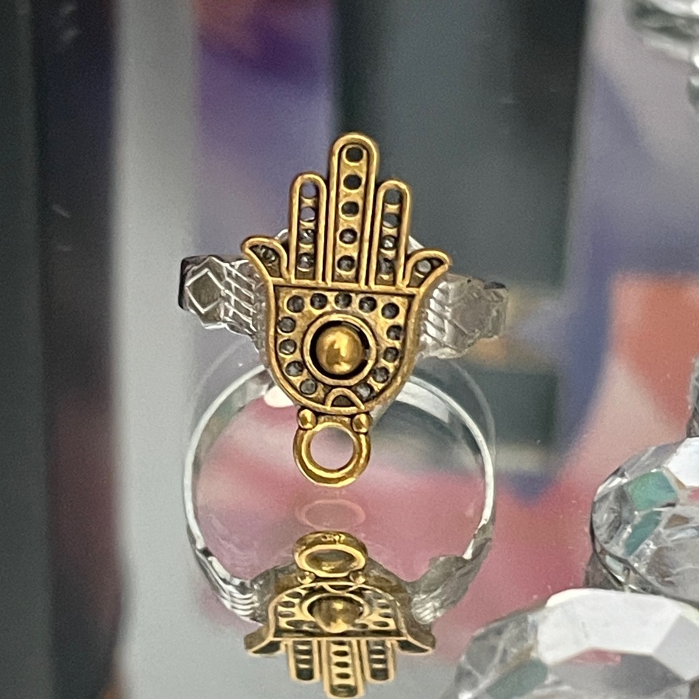 🎉🎉✨Goldtone and Silvertone Hamsa Adjustable Ring✨Fun Fashion Ring Preloved - Picture 4 of 4